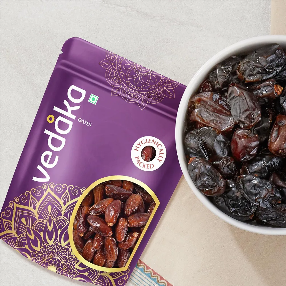 Amazon Brand - Vedaka Fresh Dates | 500 g | Khajur Dry Fruit | Naturally Packed with Nutrients | Healthy Snack | No Added Preservatives Or Additives | Hygienically Packed