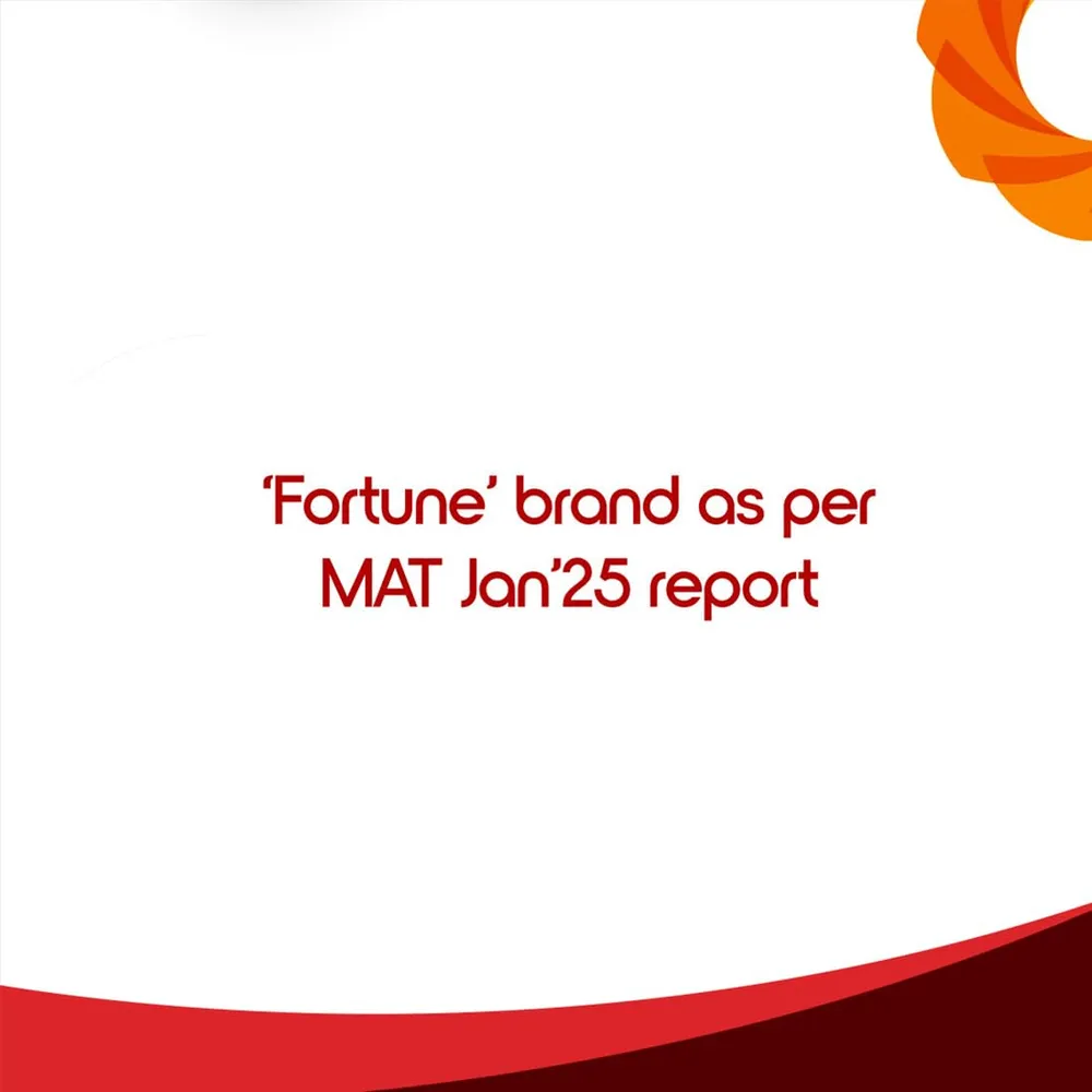 Fortune Premium Kachi Ghani Pure Mustard Oil, 910G PET Bottle (Weight May Vary)